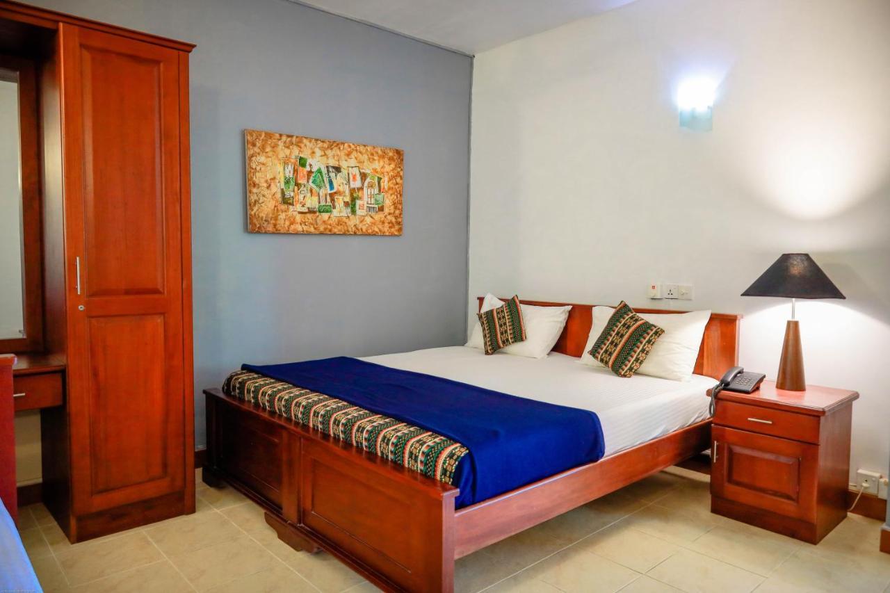 Funk Bunk - Mount View Lodge Kandy Exterior foto